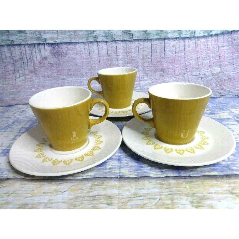 Set of 3 Sheffield Serenade Cups & Saucers Gold Medallion - Vintage